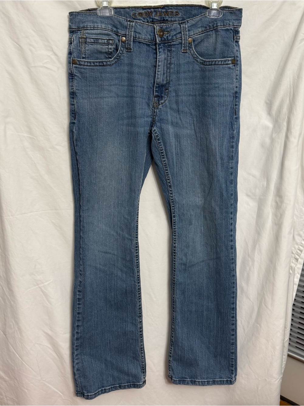 Cody James Men's Medium Wash Straight Leg Jeans, 32 x 32